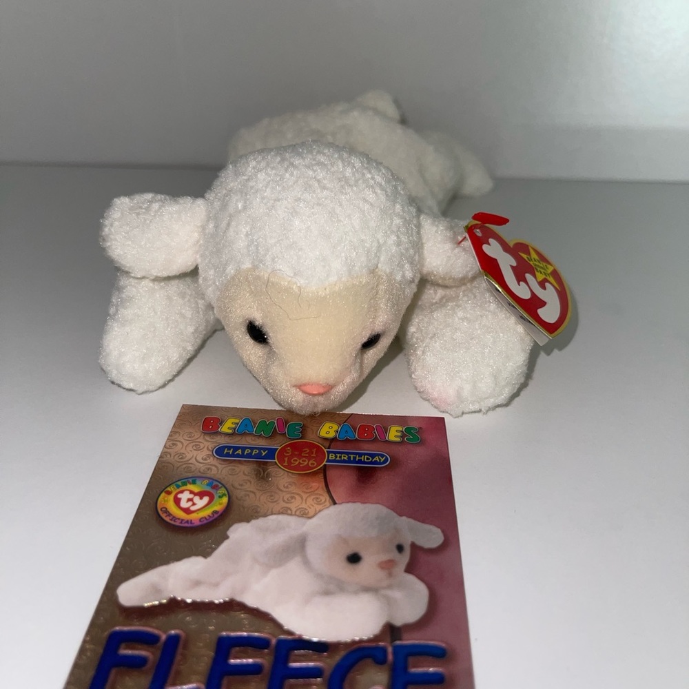 AUTHENTIC, Retired, Ty beanie baby - Fleece!